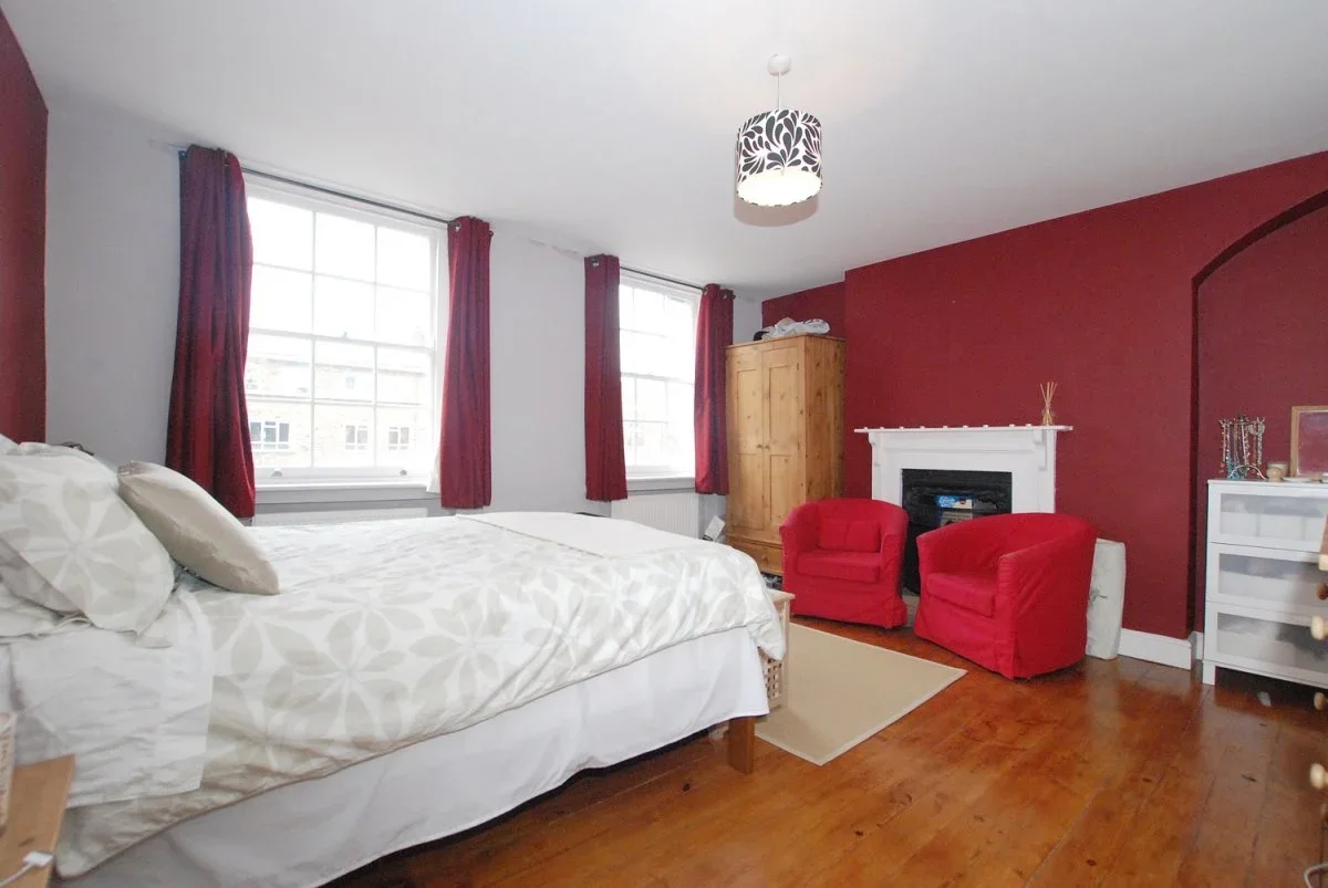 Flat Liverpool Road in Greater London