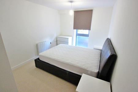 Flat Cathays Terrace in Cardiff