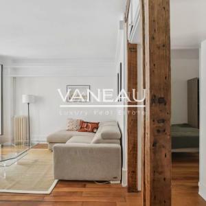 Flat Rue Sédillot in Paris
