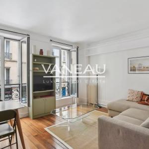 Flat Rue Sédillot in Paris