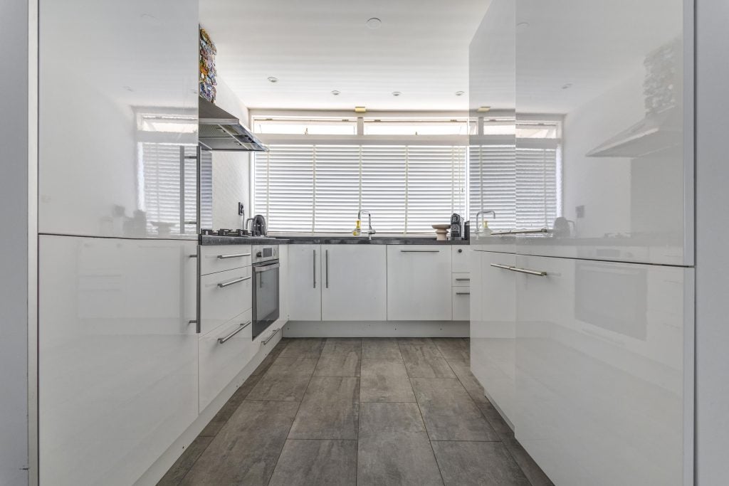 Appartement te koop: Westlandseweg 71, Delft