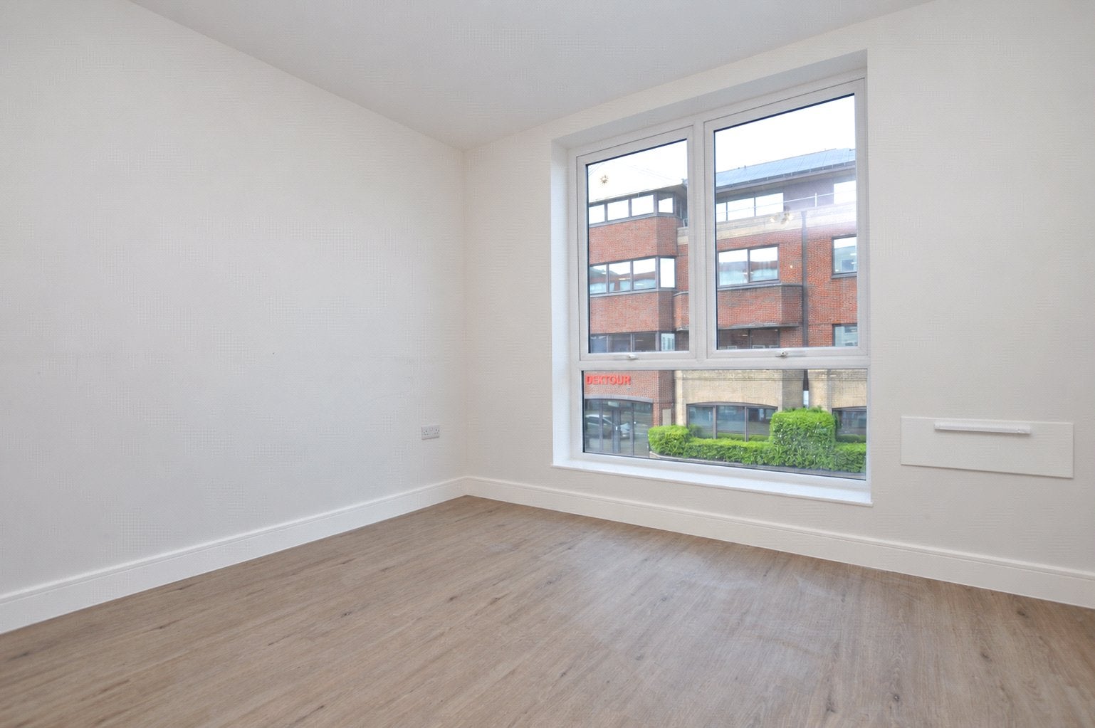 Flat Victoria Road in Rushmoor
