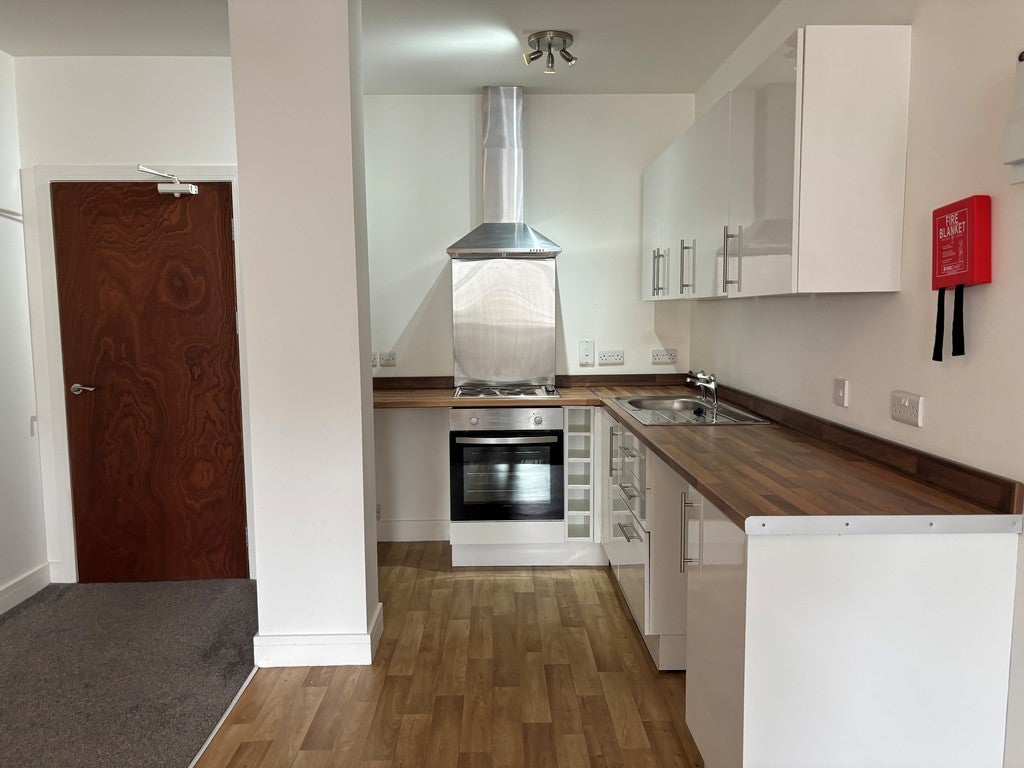 Flat Queen Street in Teignbridge