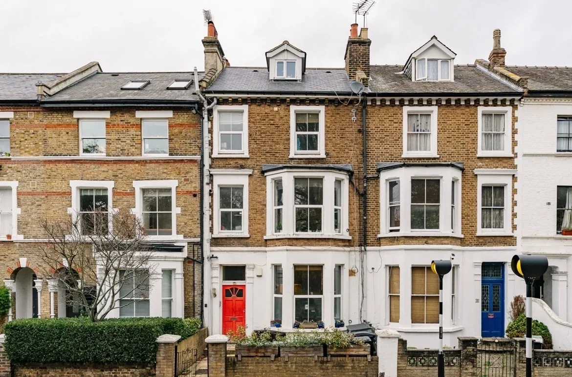 Flat Iverson Road in Greater London