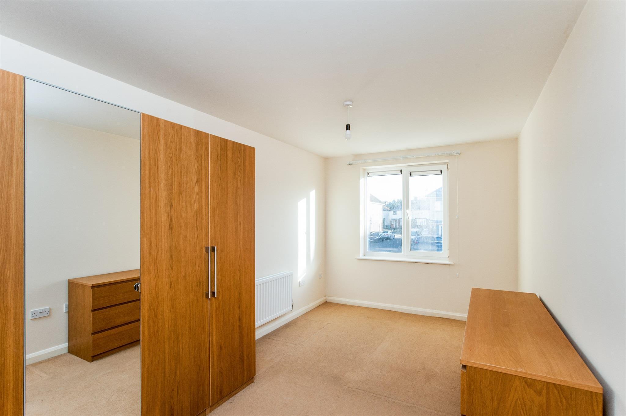 Flat Royal Court in Watford