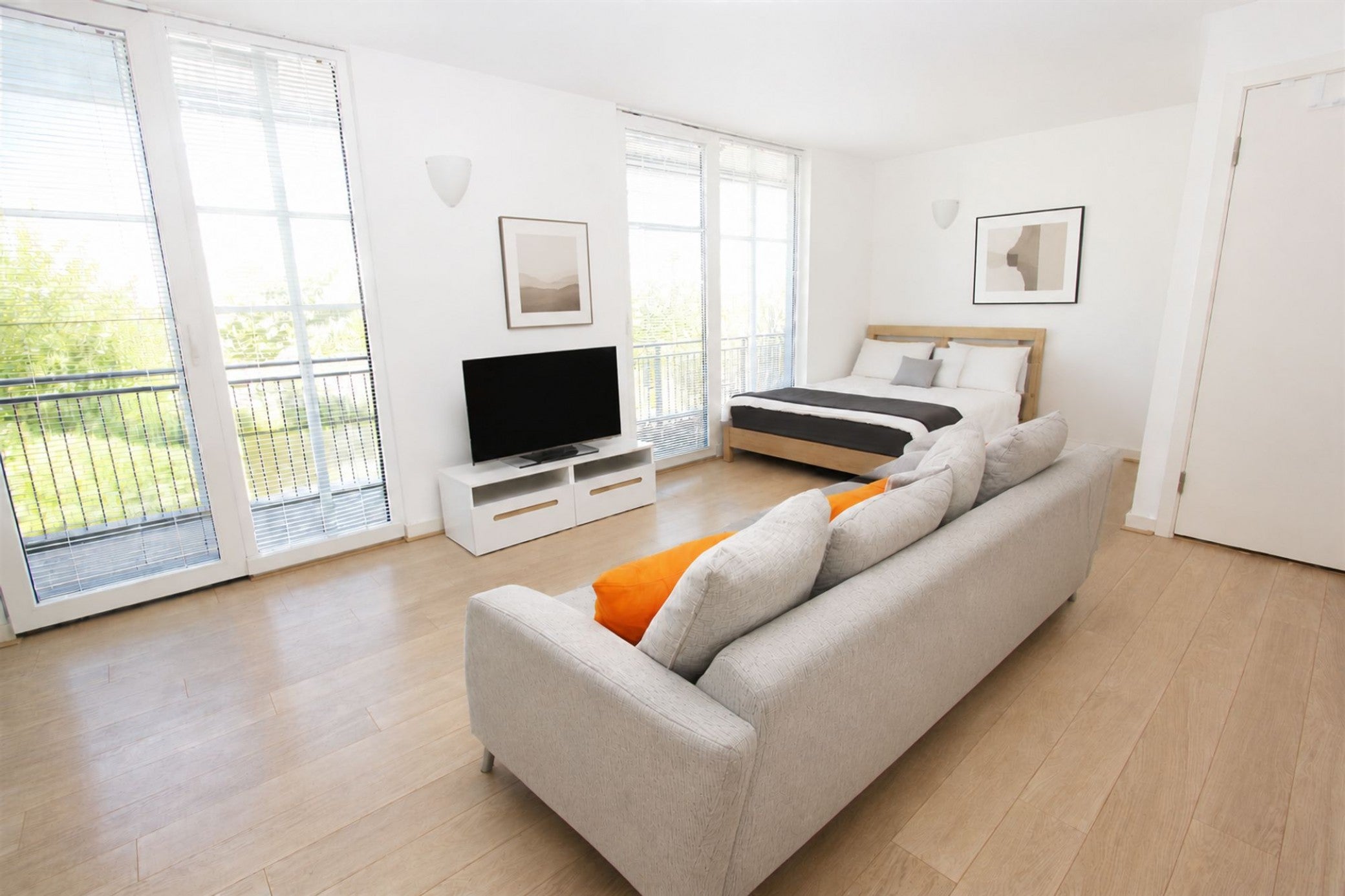 Flat New River Avenue in Greater London