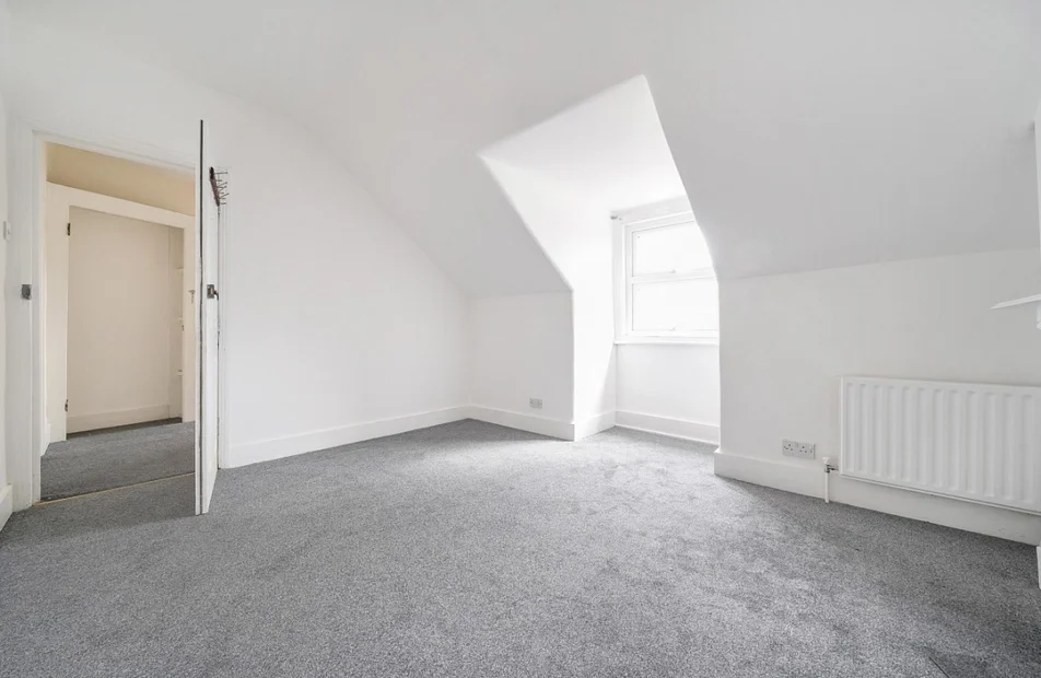 Room Lee High Road in Greater London