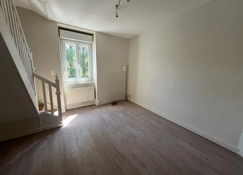 Appartement Place de la République à Saint-Yrieix-la-Perche