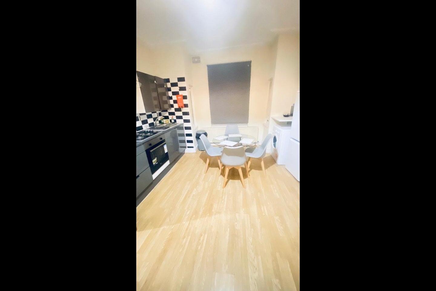 Flat Darnley Street in Gravesham