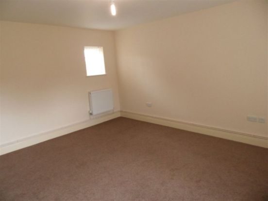 Flat Hainault Street in Greater London