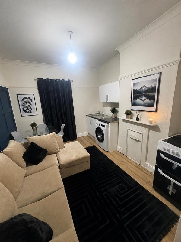 Room Kingsley Road in Manchester