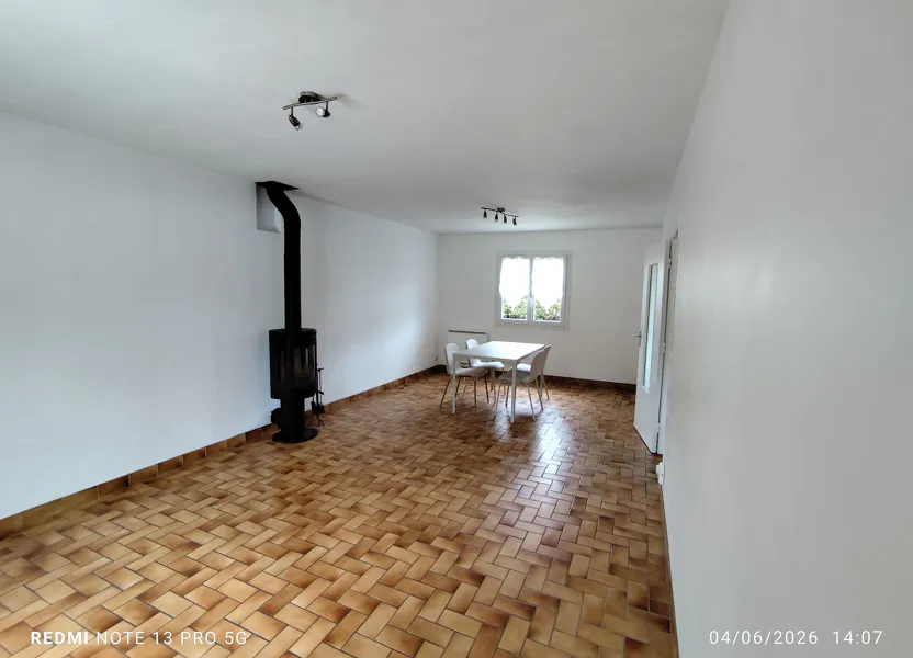 Maison Ancienne Voie Ferrée de Plouescat à Rosporden à Landivisiau
