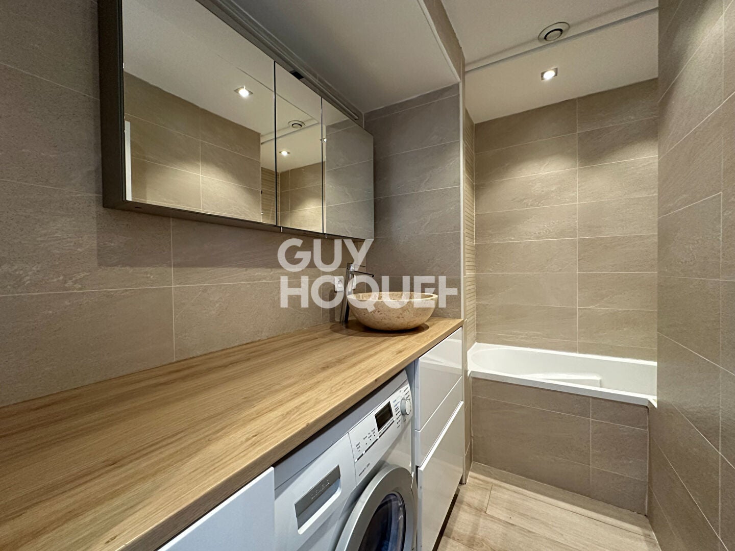 Flat Rue Bapst in Asnières-sur-Seine