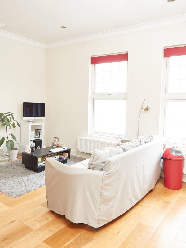 Room Amen Corner in Greater London