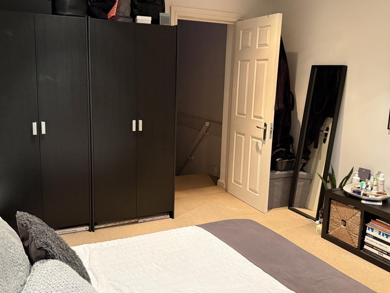 Room Amen Corner in Greater London