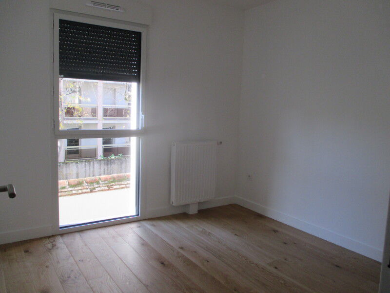 Flat Rue Henri Lavedan in Orléans
