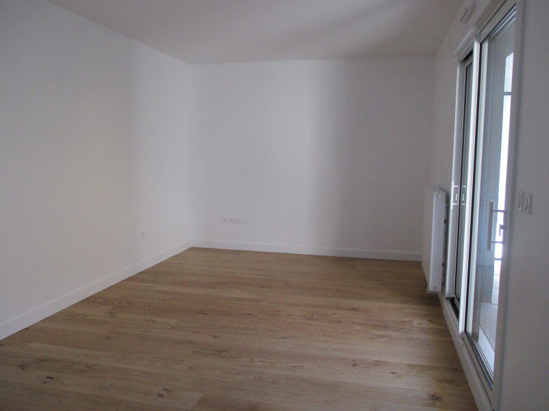 Flat Rue Henri Lavedan in Orléans