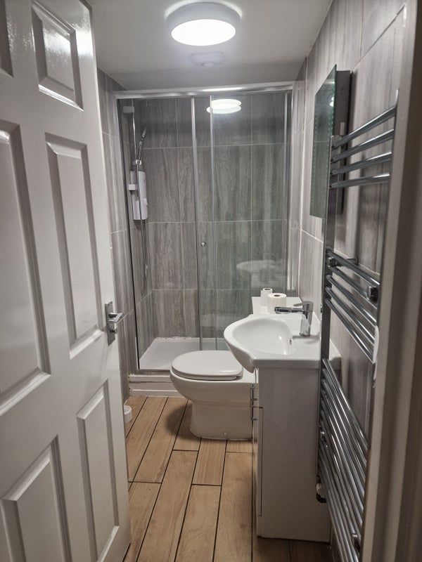 Room Mansfield Road in Nottingham