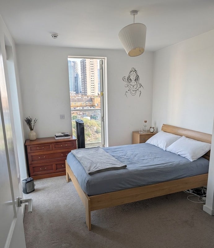 Room Cordelia Street in Greater London