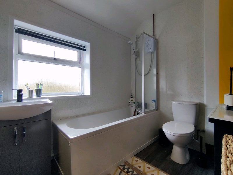 Room Earlham Grove in Weston-super-Mare