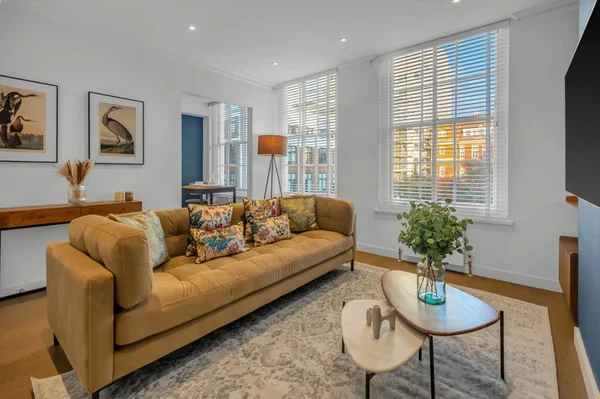Flat Queen Square in London