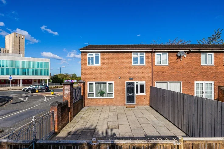 House Crowther Avenue in Salford