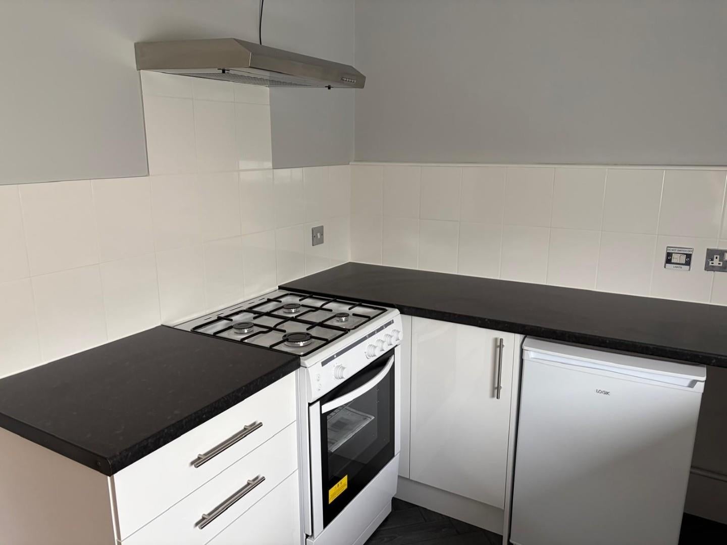 Flat Ampthill Road in Liverpool