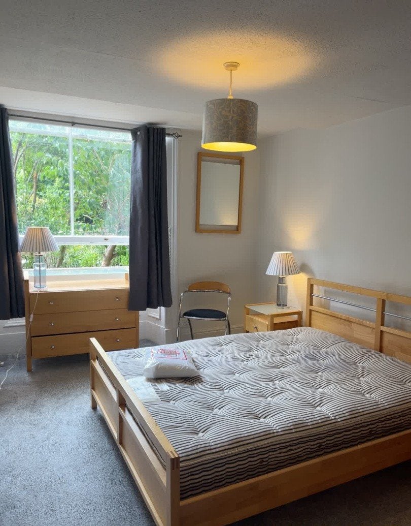 Flat Manor Place in City of Edinburgh