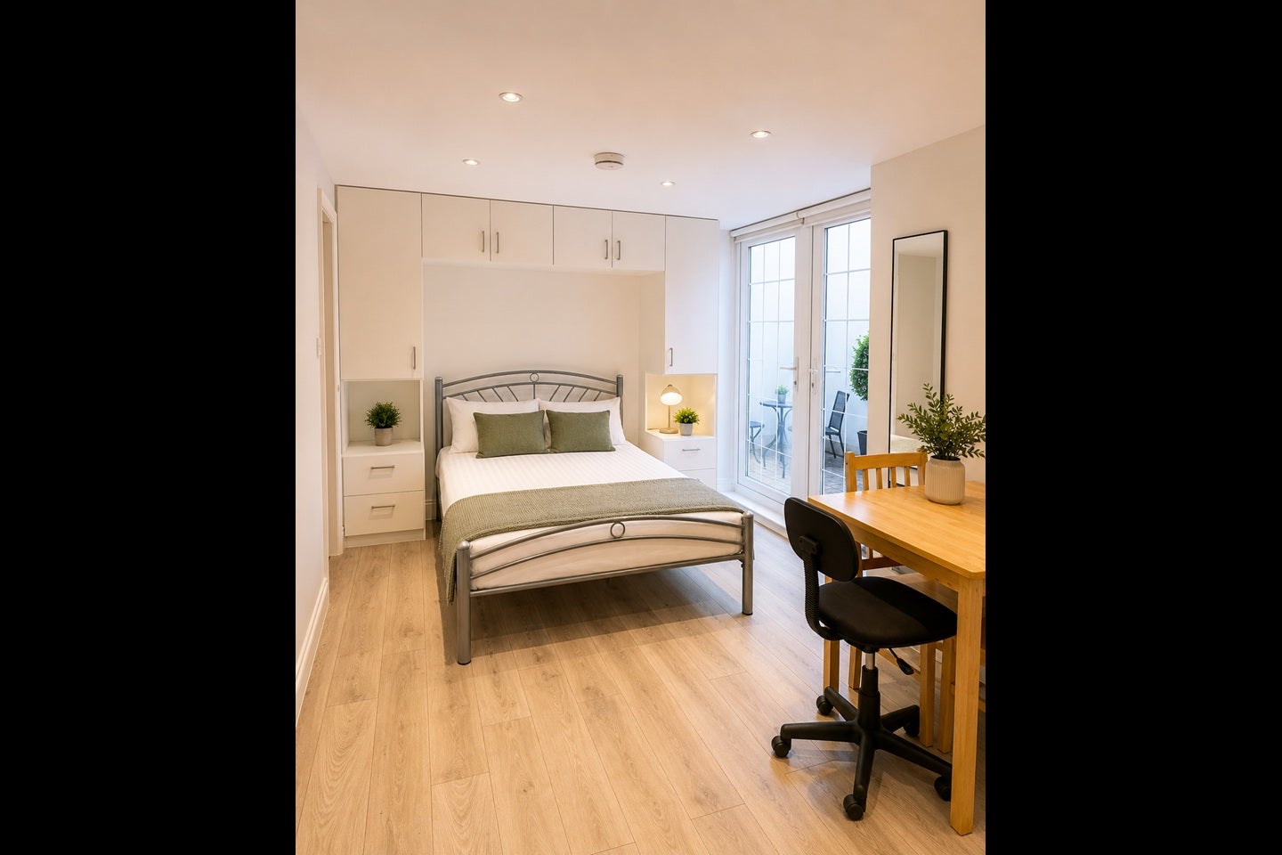 Room Copenhagen Street in Greater London