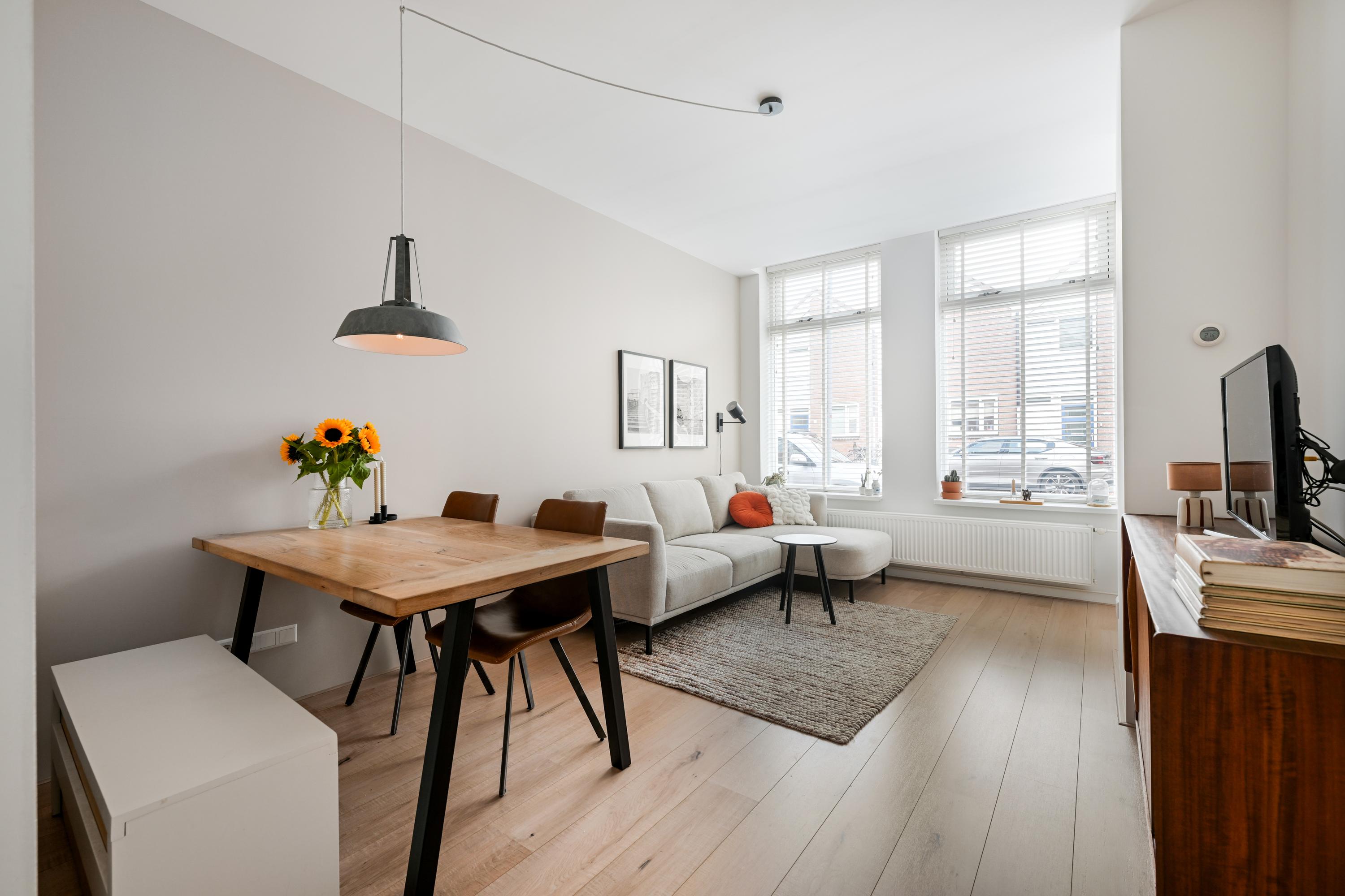 Appartement Bakkerstraat 74 ZW in Haarlem