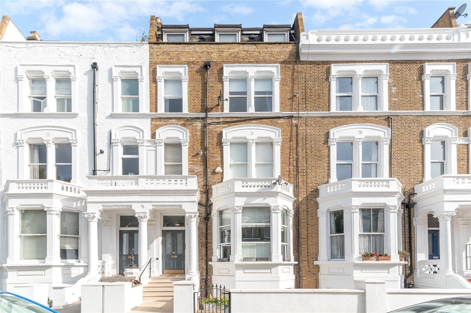 Flat Sinclair Road in Greater London