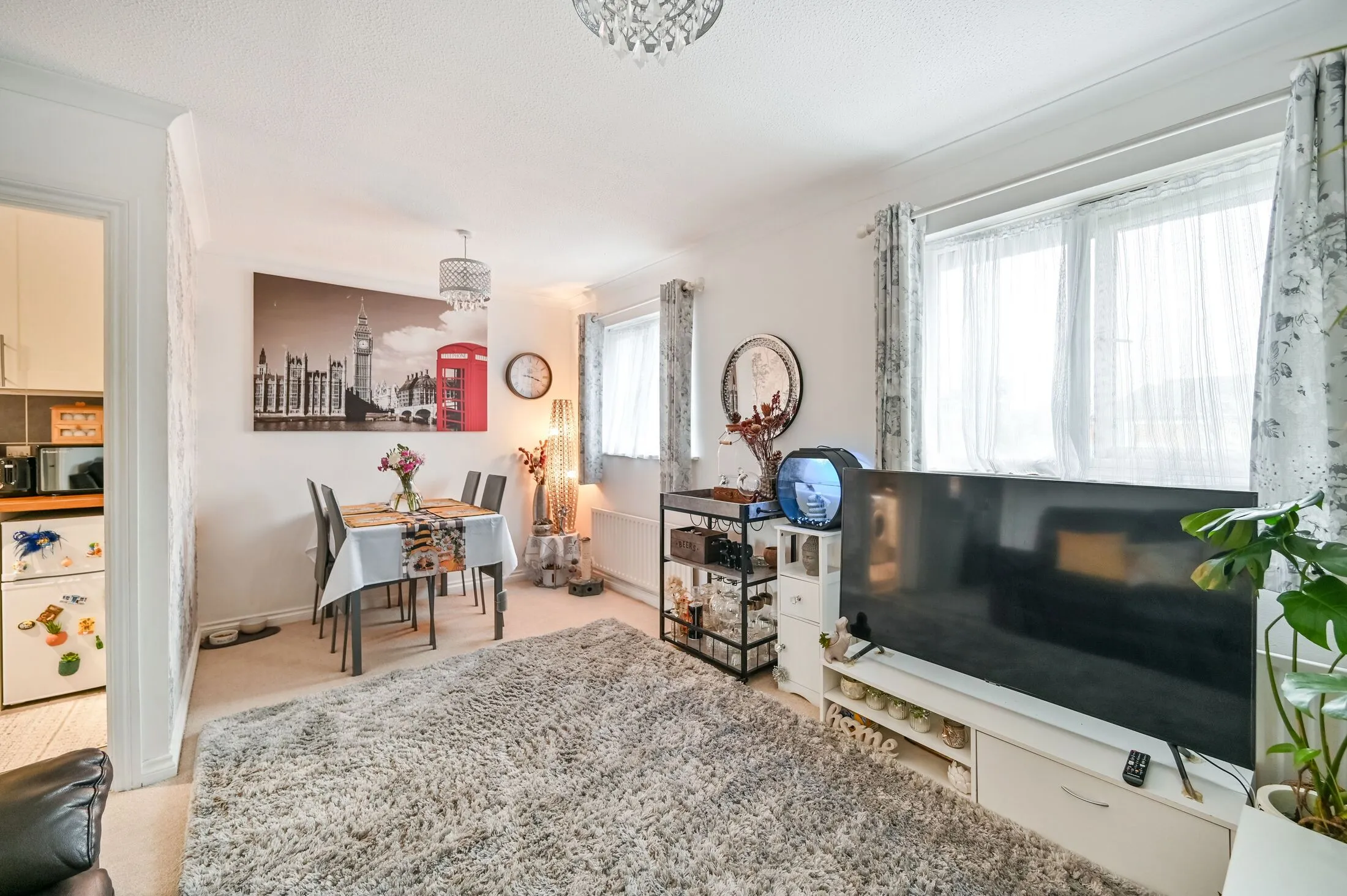 Flat Osborne Street in Slough