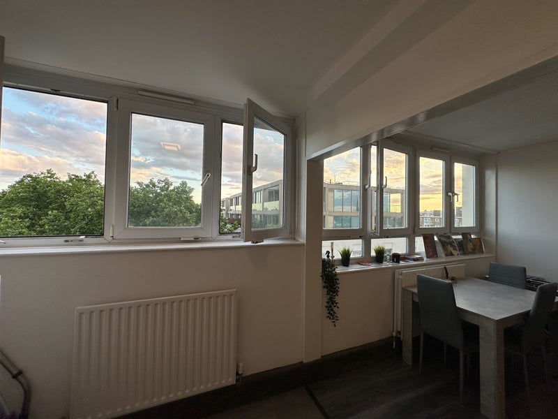 Flat Semley Place in City of Westminster