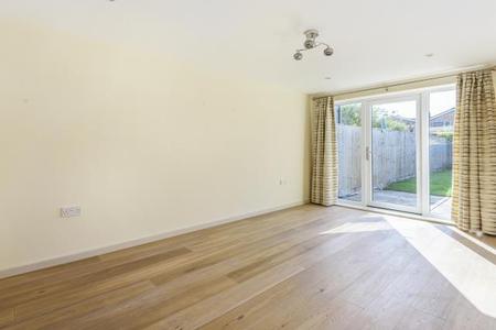 House Princes Gardens in Princes Risborough