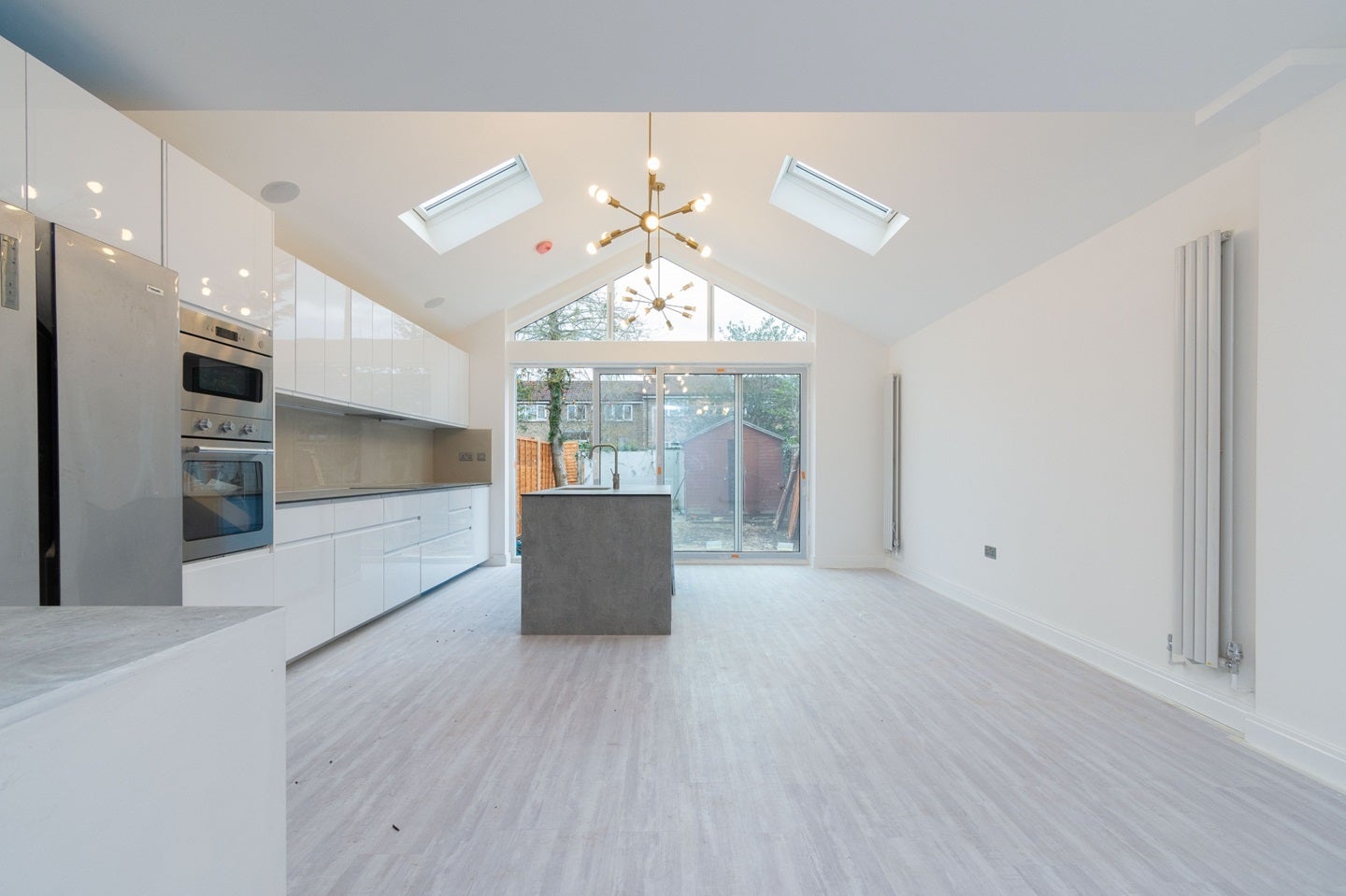 House Woodfield Gardens in Greater London