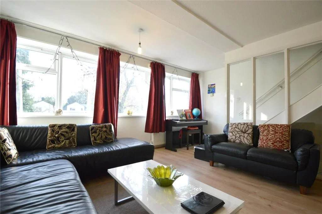 House Chichele Gardens in Greater London