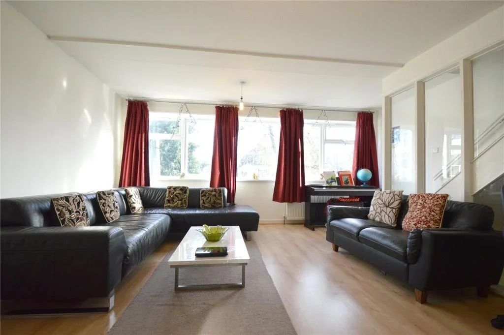 House Chichele Gardens in Greater London