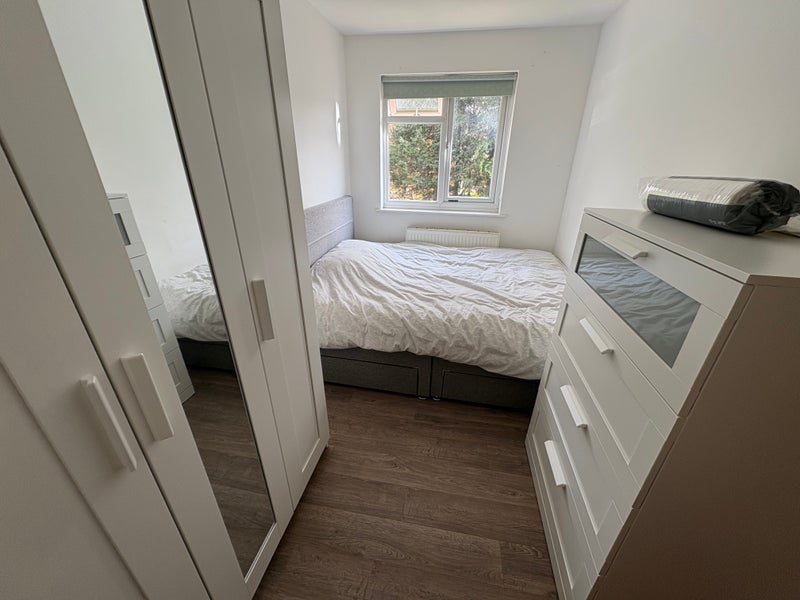 Room Aspen Close in Greater London