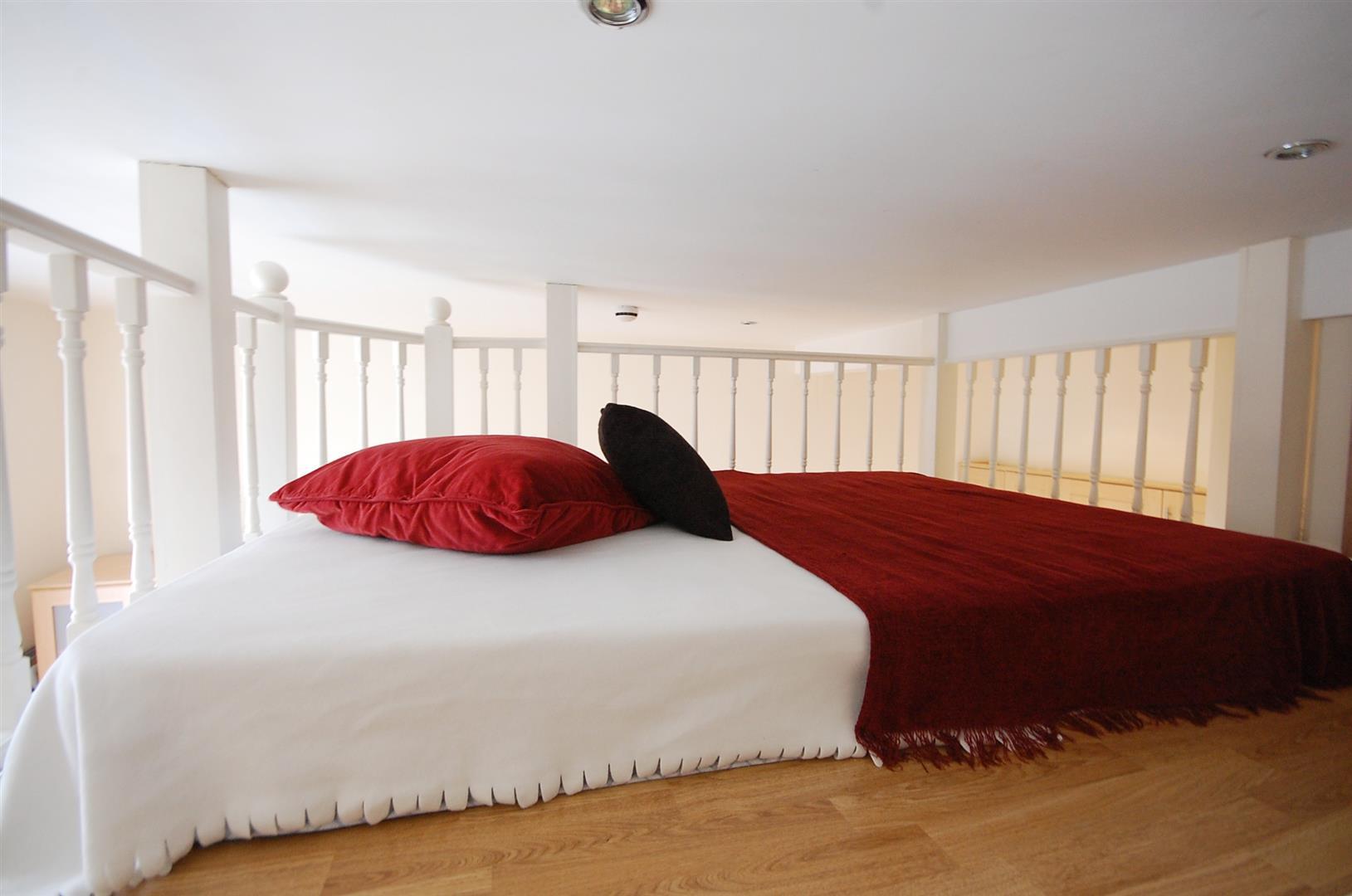 Flat Devonshire Terrace in City of Westminster