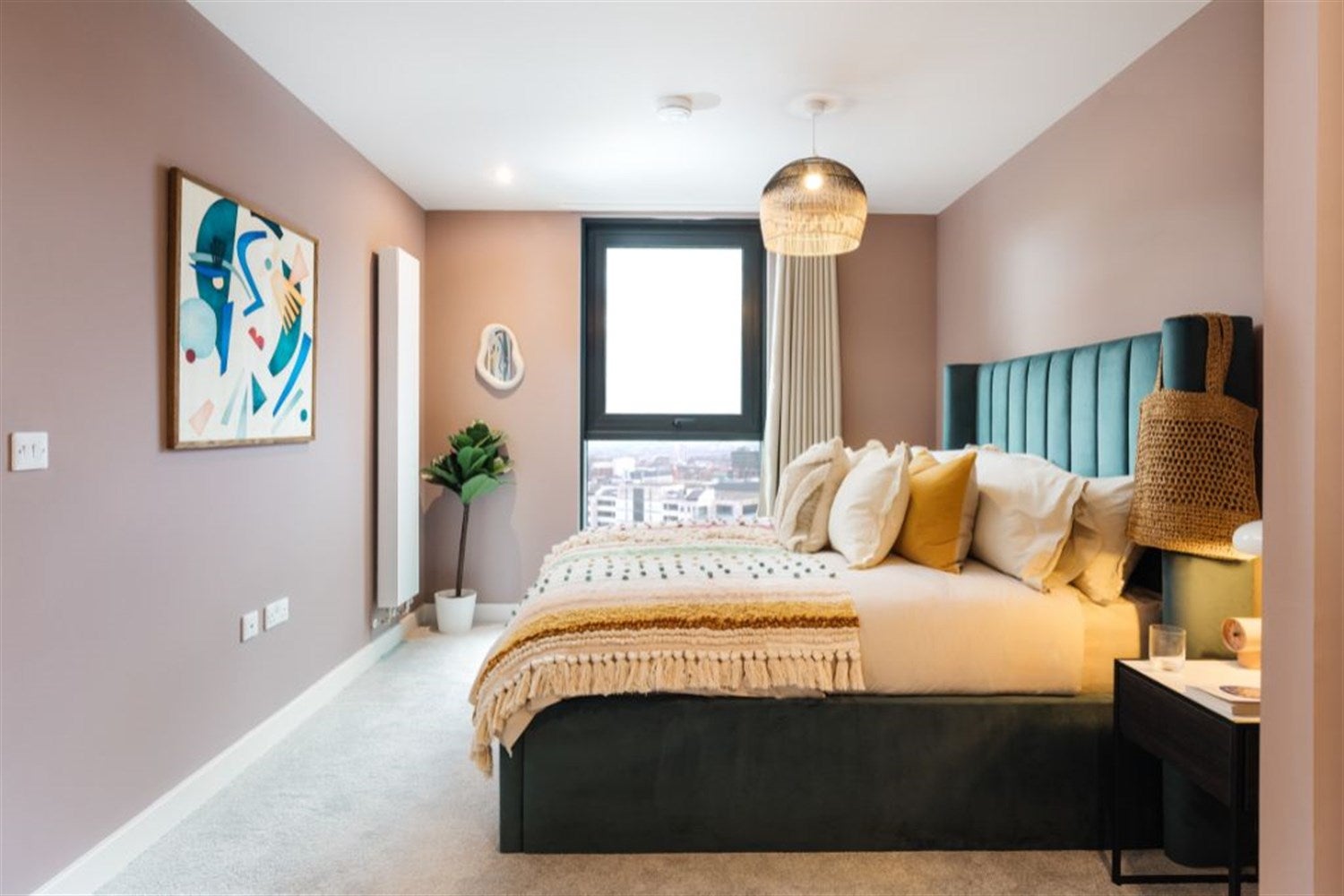 Flat Holland Park Avenue in Greater London