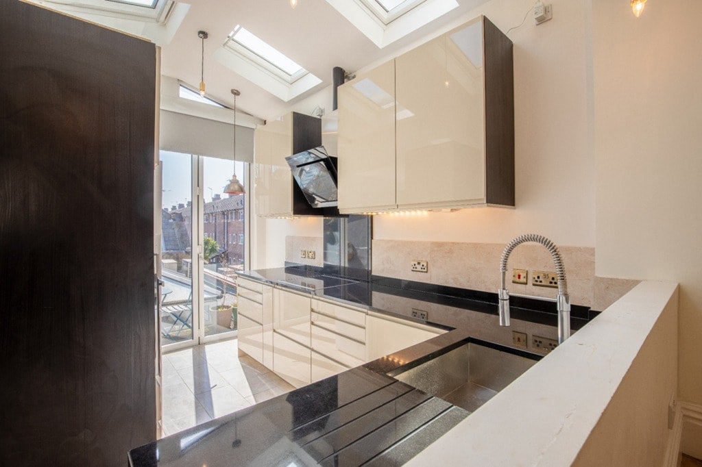 Flat Fulham Road in Greater London
