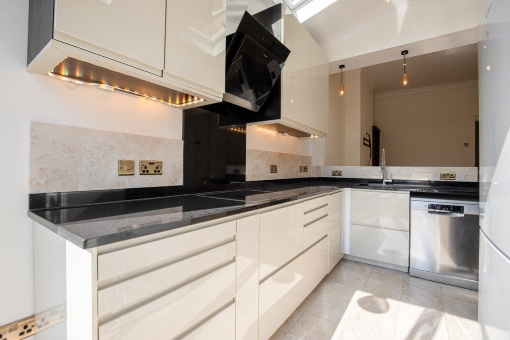 Flat Fulham Road in Greater London