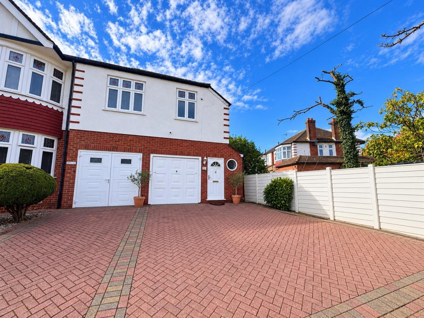 Flat Firs Lane in Greater London