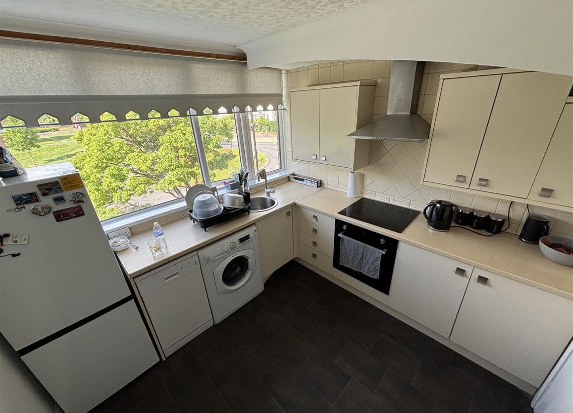 Flat Keresley Road in Coventry