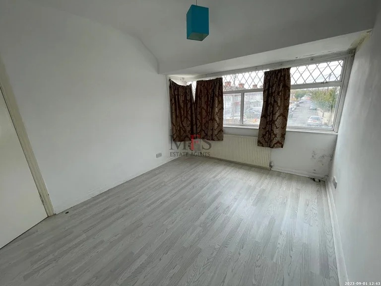 House Lonsdale Road in Greater London