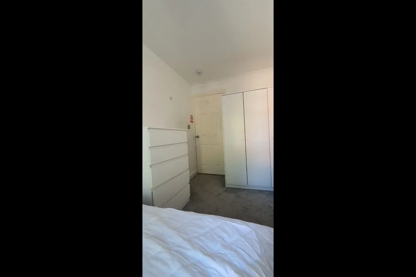 Room Cavell Drive in East Hertfordshire