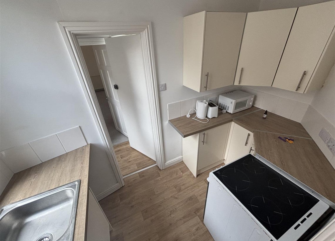 Flat Collingwood Road in Coventry
