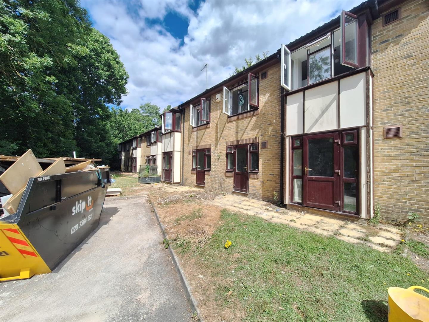 Flat FP 597 in Mole Valley