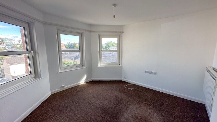 Flat Mallock Road in Torquay