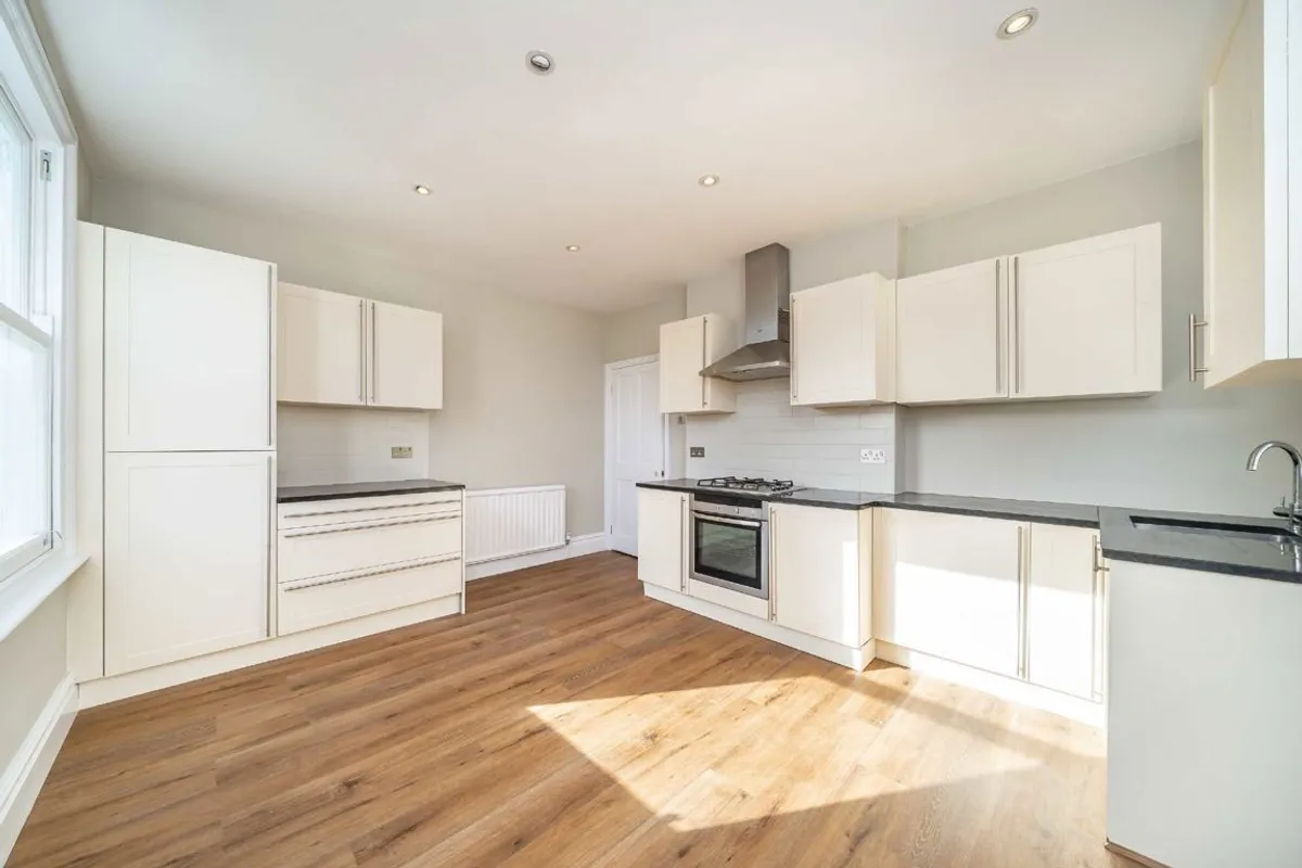 Flat Isis Street in Greater London